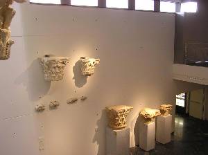 Capiteles del Museo del Teatro 