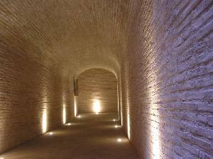 Tunel Bajo la Antigua Santa Mar�a 