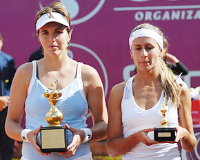 Mar�a Jos� Mart�nez S�nchez y Gisela Dulko, ganadora y finalista de la Copa Colsanitas 2009