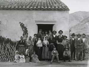 Grupo de campesinos del campo de Totana