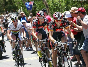 Alejandro Valverde, Luis Len Snchez y Cadel Evans durante la disputa del Santos Down Under 2010