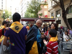 Pasacalles  y traca de fuegos artificiales 