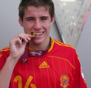 Dani Aquino, con la medalla de oro del Europeo sub-16 de 2007