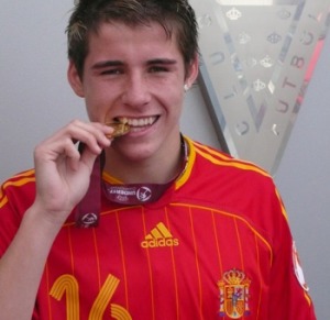 Dani Aquino, con la medalla de oro del Europeo sub-16 de 2007