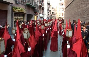 Nazarenos de la Cofrada del Santsimo Cristo del Perdn  