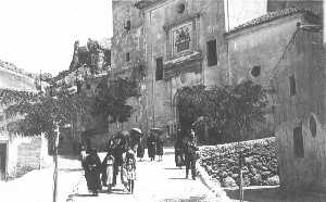 Iglesia de San Pedro en 1920.