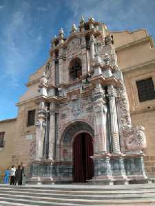 Fachada del Santuario de la Vera Cruz