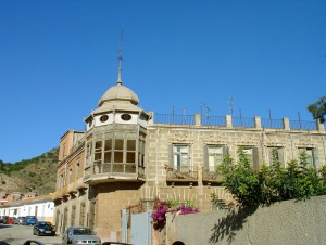 La casa modernista de Miguel Zapata (To Lobo) recuerda el pasado esplendor econmico de Portmn 