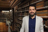 El investigador en bioarte Daniel L�pez del Rinc�n 