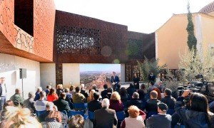 Presentaci�n del proyecto de ciudad Las Fortalezas del rey Lobo