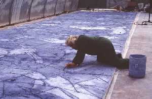 Gabarr�n trabajando en el Mural Historia del Olimpismo 