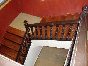 Escalera de la Casa Pintada, Mula 