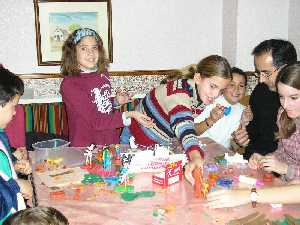 MONTANDO EL BELEN