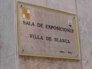 Placa informativa a la entrada de la Sala 