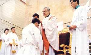 El d�a que fue ordenado sacerdote [Blanca_Jos� Fuentes]
