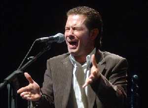  El cantaor Ra�l Montesinos, durante el acto de inauguraci�n del XLV Festival Internacional del Cante de las Minas