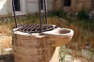 Pozo de Piedra [Convento de San Francisco de Mula]