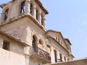 Balcones y mirador.