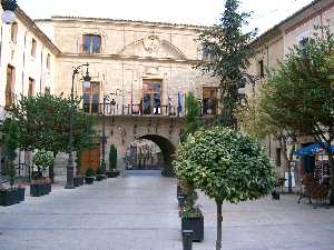 Plaza del Arco - Ayuntamiento