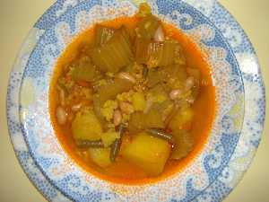 Arroz y habichuelas con cardos