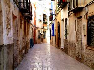 Vista de una calle tpica de Ojs