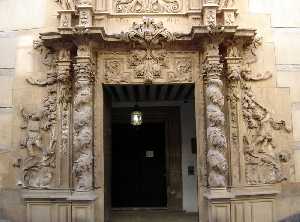 Portada del Palacio Guevara de Lorca 