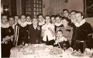 Los tunos sol�an amenizar bodas, bautizos y comuniones