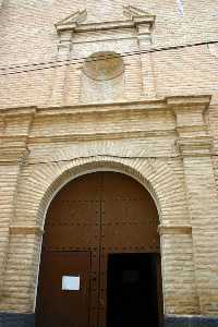 Entrada a la Iglesia 