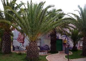 Fachada del Centro de Reunin del Llano de Beal 