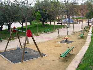 Zona Infantil junto al colegio