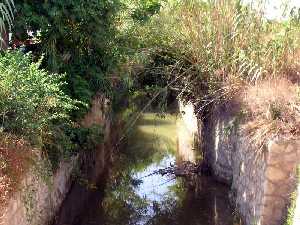 Detalle de la acequia de Barreras[San Gins]