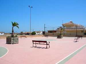 Pista deportiva convertida en plaza 