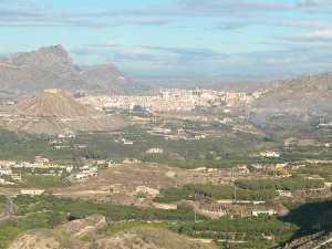 Panormica de Abarn desde el Castillo de Blanca. En la zona izquierda aparece el Cabezo de la Cobertera