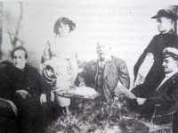 Gregorio S�nchez con su familia 
