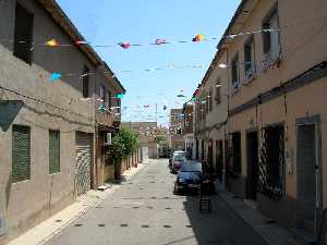 Calles engalanadas en fiestas 