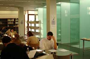 Interior de la Biblioteca Municipal