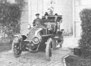 Fernando D�az de Mendoza y Mar�a Guerrero se dirigen al Teatro Espa�ol