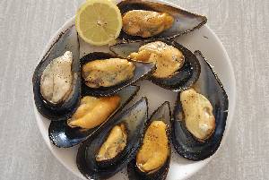 Mejillones cocidos con limn [Mejilln]