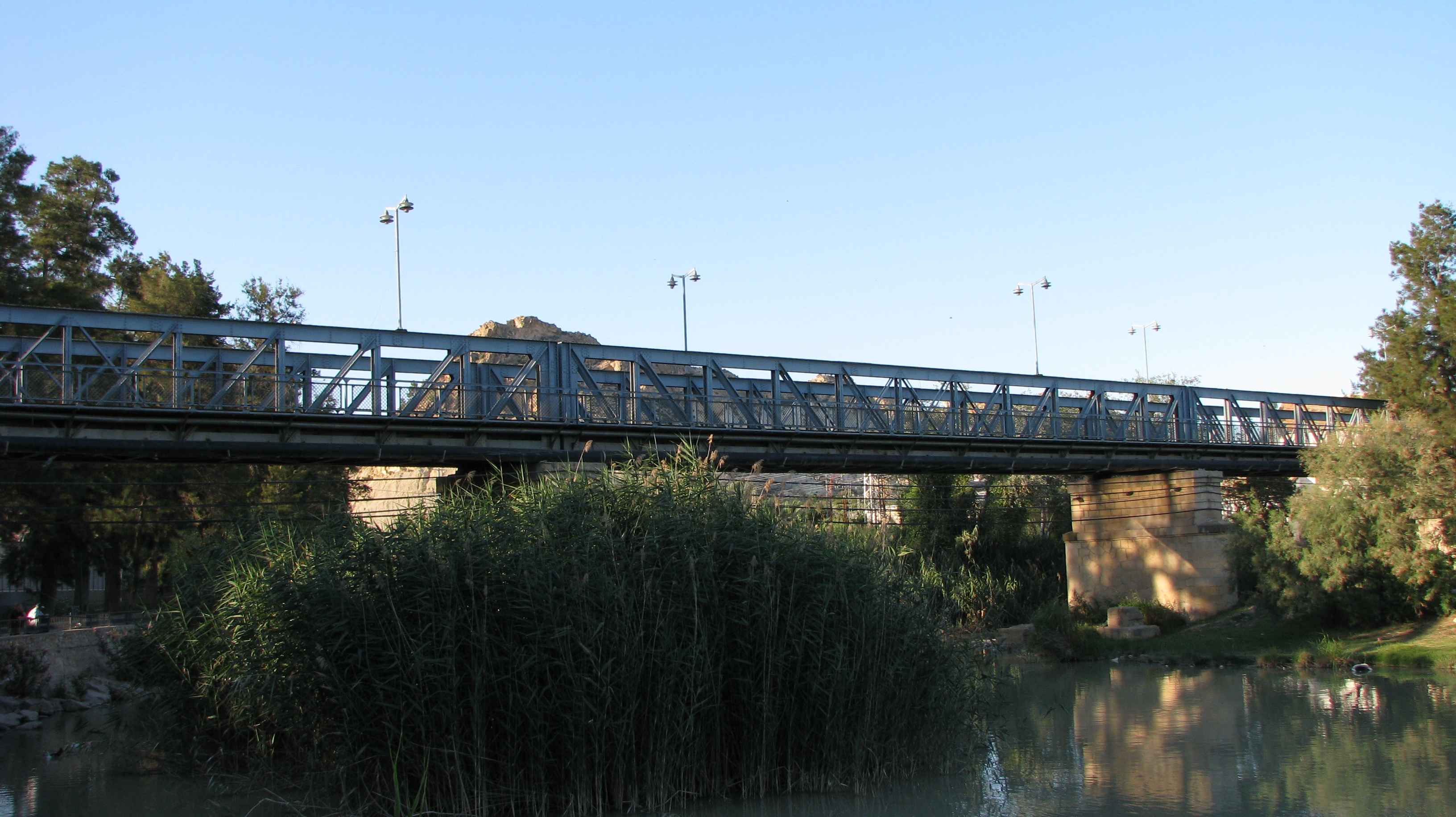 Puente de hierro